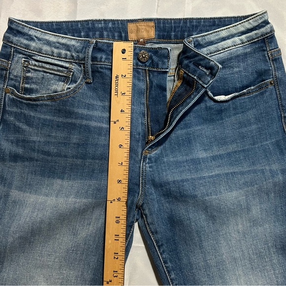 DRIFTWOOD Blue Jeans with Floral Embroidery 31P - Picture 2 of 13